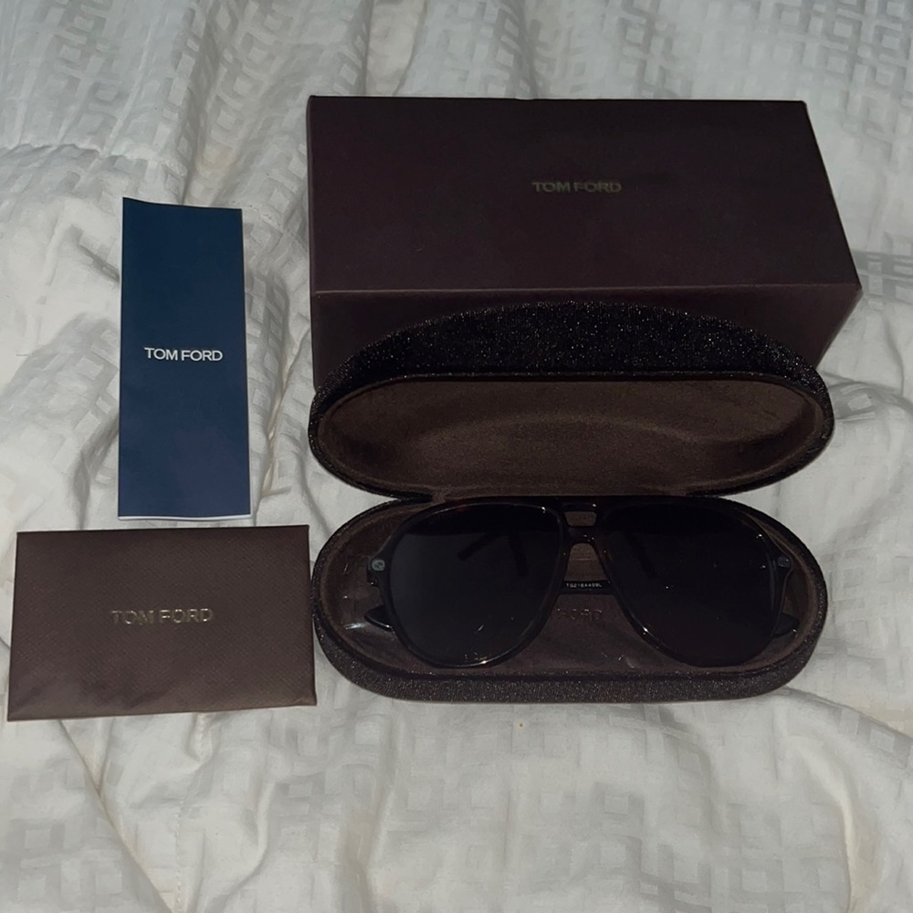 BNIB - Tom Ford Tortoise Aviator Sunglasses - Never Worn. 100% Authentic.